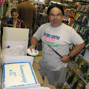 Bill is about to kill a cake. Quentin would be proud!